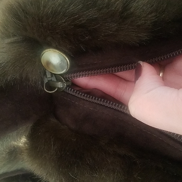 Furry Bag - Picture 2 of 8